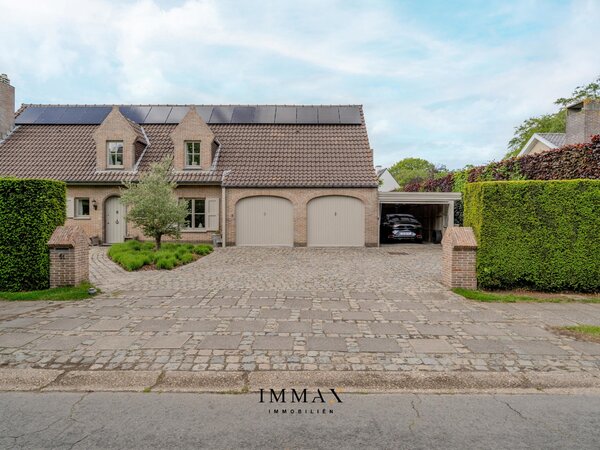 Charmante villa met prachtige tuin, 4 slaapkamers en topligging nabij Brugge