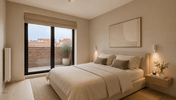 Ruim 2SLK-app met westgericht zonneterras in charmante villaresidentie vlakbij de zee