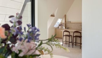 Luxueus wonen in een karaktervolle residentie aan de vaart