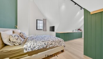 Hoogwaardig afgewerkte pastoriewoning in landelijke omgeving