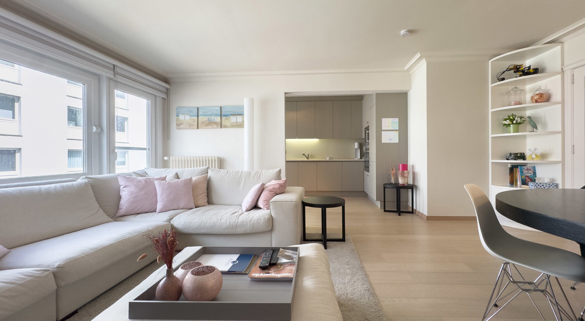 Mooi en breed 2-SLK appartement gelegen op een boogscheut van de zee en de Lippenslaan 