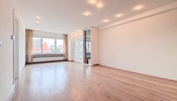 Te renoveren 3-SLK appartement met open zicht nabij de zee en het centrum