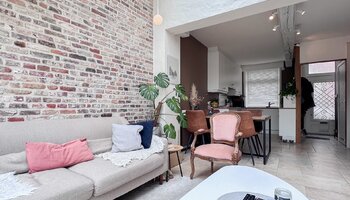Charmante lichtrijke stadswoning met zongerichte koer