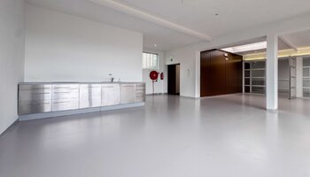 Exclusieve woonloft met open karakter en zonnig terras
