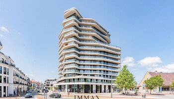 Exclusief en prachtig 2SLK-appartement met royaal terras en open zicht gelegen in The Tower 