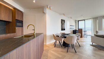 Exclusief en prachtig 2SLK-appartement met royaal terras en open zicht gelegen in The Tower 