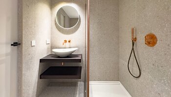 Exclusief en prachtig 2SLK-appartement met royaal terras en open zicht gelegen in The Tower 
