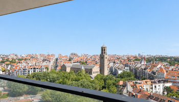 Exclusief en prachtig 2SLK-appartement met royaal terras en open zicht gelegen in The Tower 