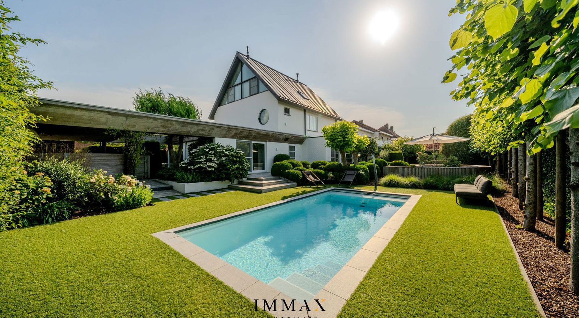 Exclusief wonen met zwembad, omgeven door groen
