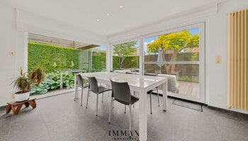 Exclusief wonen met zwembad, omgeven door groen