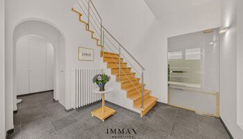 Exclusief wonen met zwembad, omgeven door groen