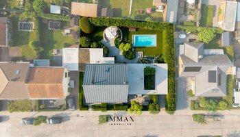 Exclusief wonen met zwembad, omgeven door groen