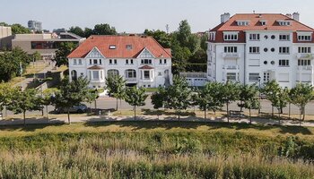 Exclusieve villa met zicht op het Zegemeer en inpandige garage