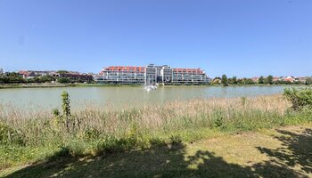 Exclusieve villa met zicht op het Zegemeer en inpandige garage