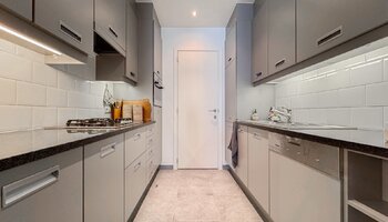 Ruim 3-SLK appartement met zuidgerichte terrassen gelegen in de Zoutelaan