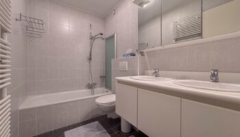 Ruim 3-SLK appartement met zuidgerichte terrassen gelegen in de Zoutelaan