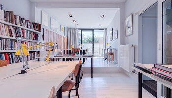 Spacieuse maison prête à emménager aux multiples possibilités