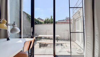 Spacieuse maison prête à emménager aux multiples possibilités