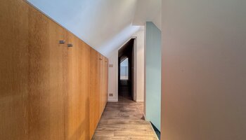 Spacieuse maison prête à emménager aux multiples possibilités