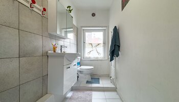 Karaktervolle renovatiewoning aan de stadsrand