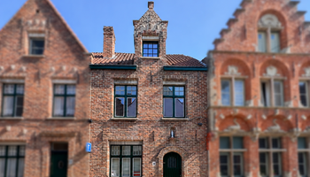 Charmante, volledig gerenoveerde stadswoning op rustige ligging
