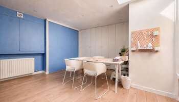 Maison lumineuse avec bureau et terrasse