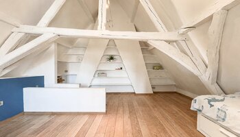 Maison lumineuse avec bureau et terrasse