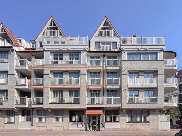 Ruim 3-SLK appartement met zuidgerichte terrassen gelegen in de Zoutelaan