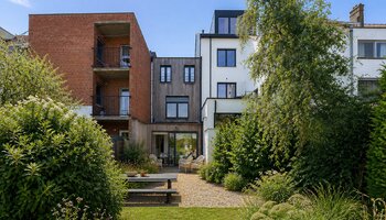 Idyllische woning met 3 slaapkamers en met een groot perceel in Duinbergen