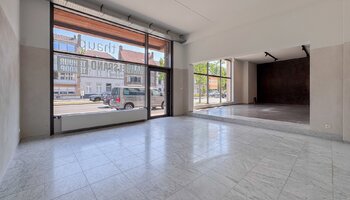 Polyvalent handelspand/kantoor op uitstekende locatie (AAA+)