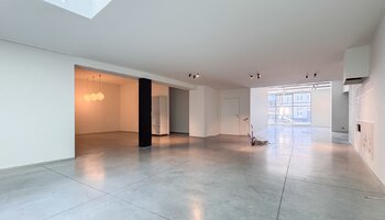 Polyvalent handelspand/kantoor op uitstekende locatie (AAA+)