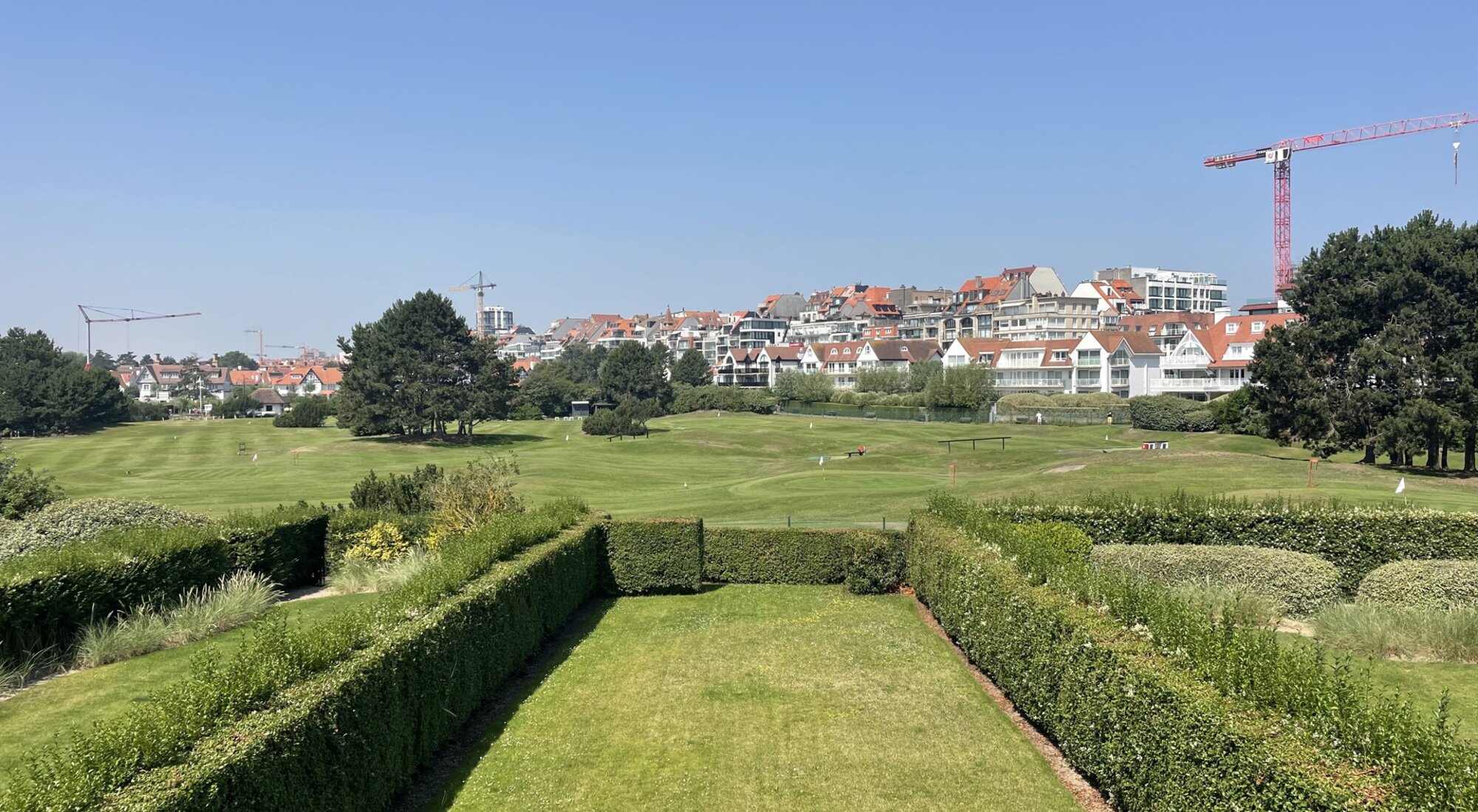 Magnifique appartement de 3 chambres avec vue sur le golf et double place de parking incluse