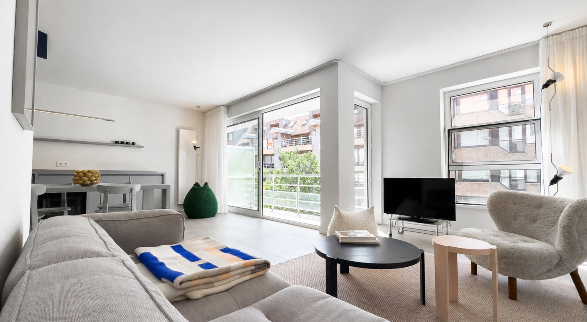 Stijlvol gerenoveerd 2SLK-appartement  centraal gelegen nabij het centrum 