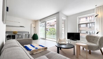 Stijlvol gerenoveerd 2SLK-appartement centraal gelegen nabij het centrum