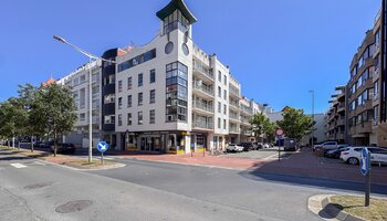 Stijlvol gerenoveerd 2SLK-appartement centraal gelegen nabij het centrum