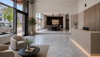 Polyvalent handelspand/kantoor op uitstekende locatie