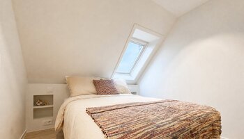 Penthouse rénové avec 3CH et terrasse ensoleillée orientée à l'ouest