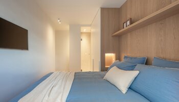 Prachtig gerenoveerd 3SLK-appartement met zijdelings zeezicht vlakbij het Driehoeksplein