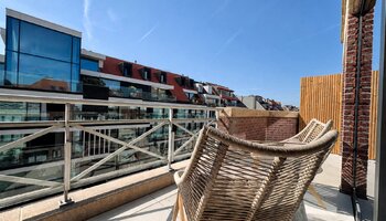 Prachtig gerenoveerd duplex-hoekappartement nabij de Lippenslaan