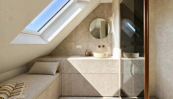 Prachtig gerenoveerd duplex-hoekappartement nabij de Lippenslaan