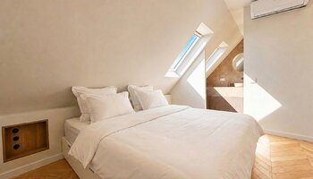 Prachtig gerenoveerd duplex-hoekappartement nabij de Lippenslaan