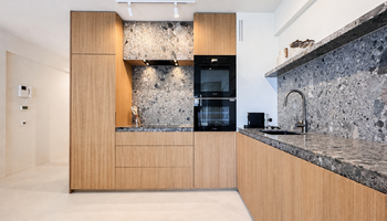 Prachtig 2-SLK appartement aan het Rubensplein met zeezicht
