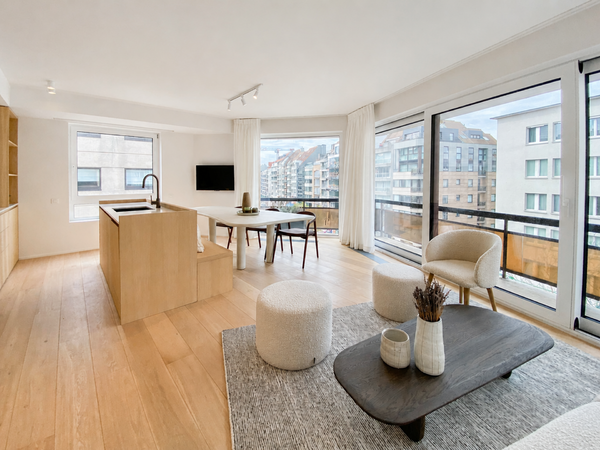 Lichtrijk 3SLK - hoekappartement met luxueuze afwerking in het centrum