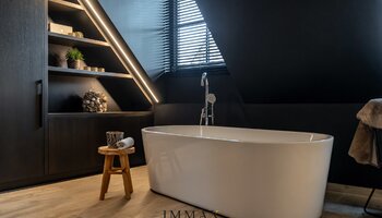 Villa exclusive sur un grand terrain avec piscine et pool house