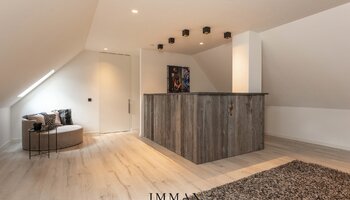 Villa exclusive sur un grand terrain avec piscine et pool house