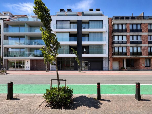 Recent 3-SLK appartement met twee terrassen en open zicht centraal gelegen in Knokke