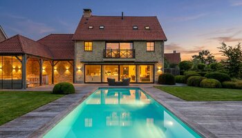 Exclusieve villa op groot perceel met zwembad en poolhouse