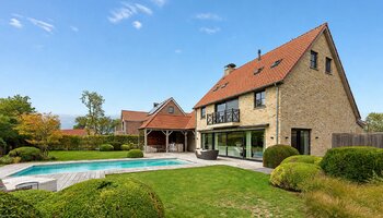 Exclusieve villa op groot perceel met zwembad en poolhouse