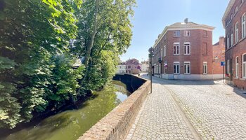 Ruim twee slaapkamer appartement