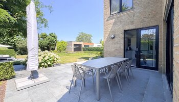 Villa met 6 kamers op een uiterst gegeerde en groene ligging